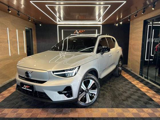 VOLVO XC40 P6 RECHARGE ELECTRIC PLUS